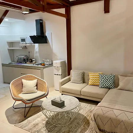 Stylish Tropical Villa 2 Bedroom , Canggu , 400M To Finn Beach Extérieur photo